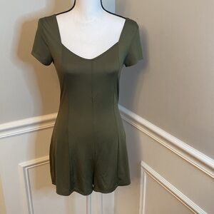 Green Silky Elastic Bodysuit Size Medium